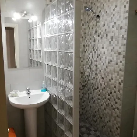 بيت ضيافة Galea Centro 2*