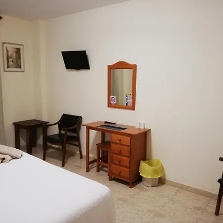 Pensión Galea Centro San Pedro de Alcántara